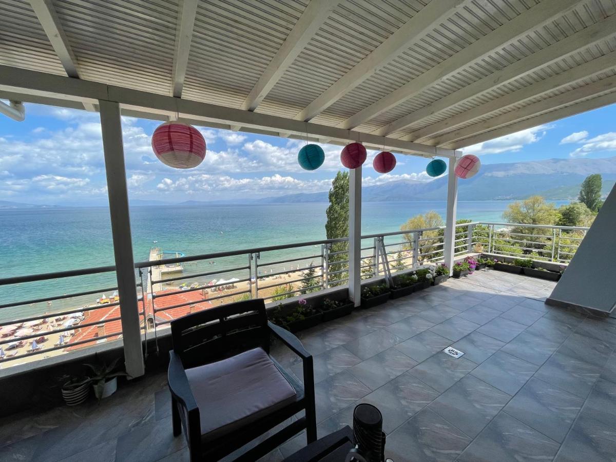 Kelvi'S Apartment Pogradec Exterior photo